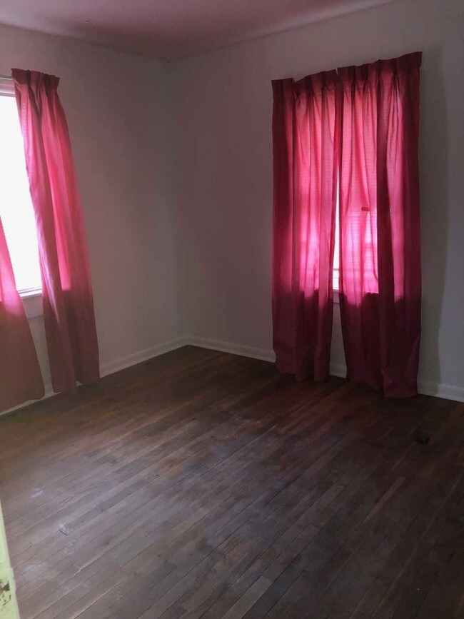 Building Photo - 16 Eden Pl