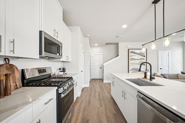 Building Photo - 3505 Taas Dr