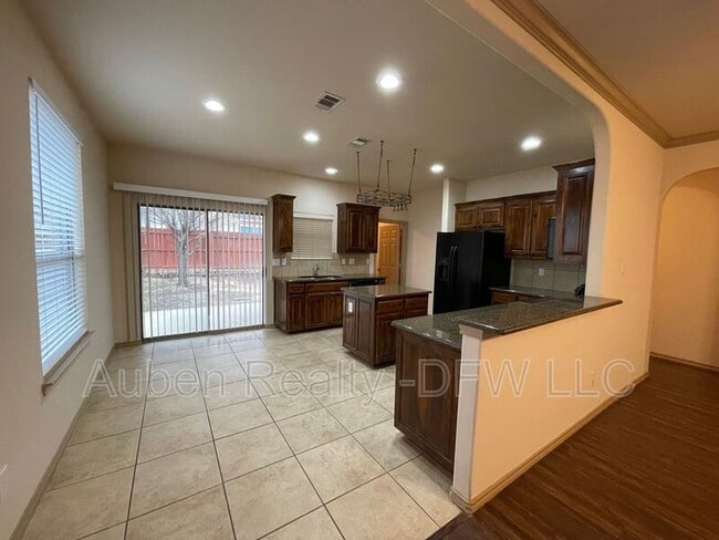 Building Photo - 532 Baverton Ln