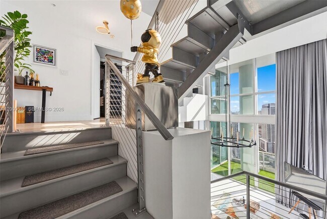 Building Photo - 90 SW 3rd St