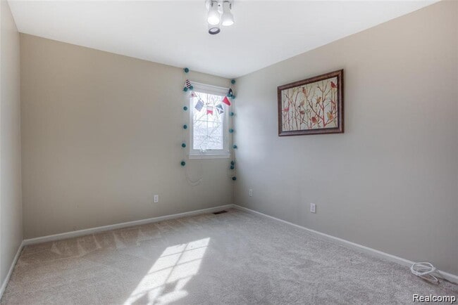 Building Photo - 38476 Lynwood Ct