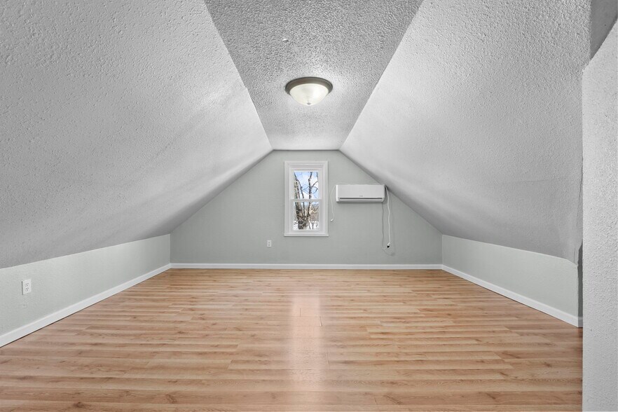 Building Photo - 1237 N Spanish St