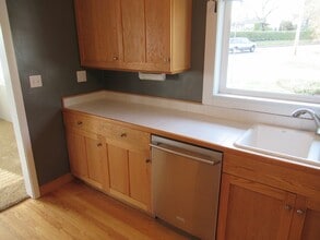 Building Photo - Mid-Century Four Bedroom in Candalaria