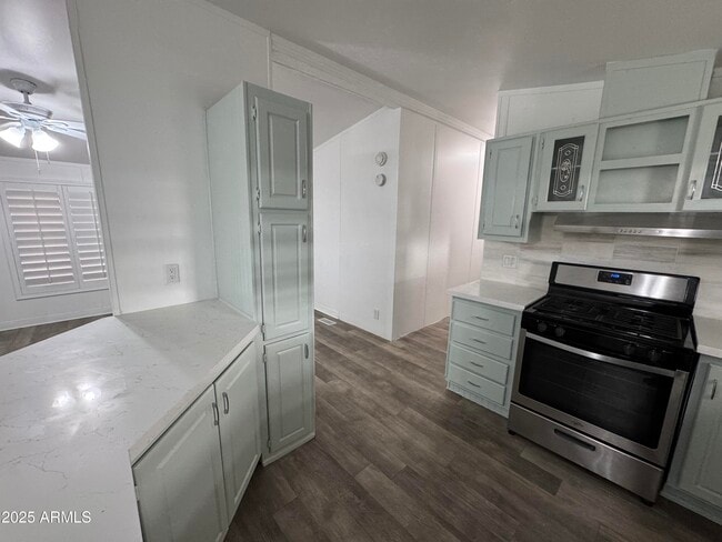 Building Photo - 18001 N 19th St