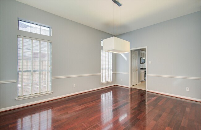 Building Photo - 14731 Raven Hollow Ln