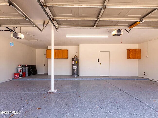 Building Photo - 1966 E Calle De Arcos