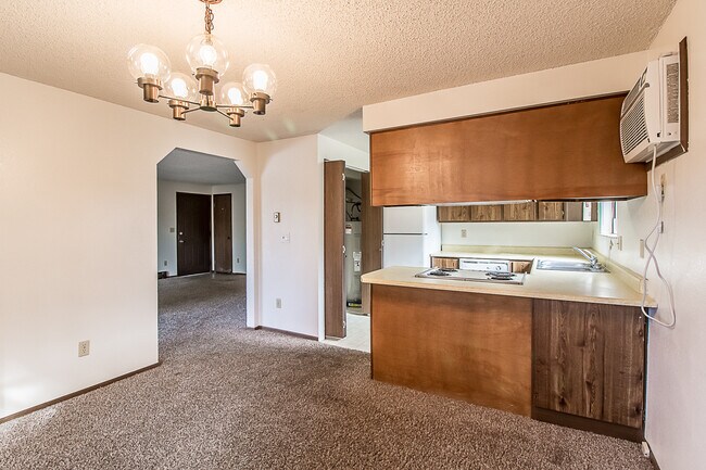 Building Photo - 4536 S Donald Ct