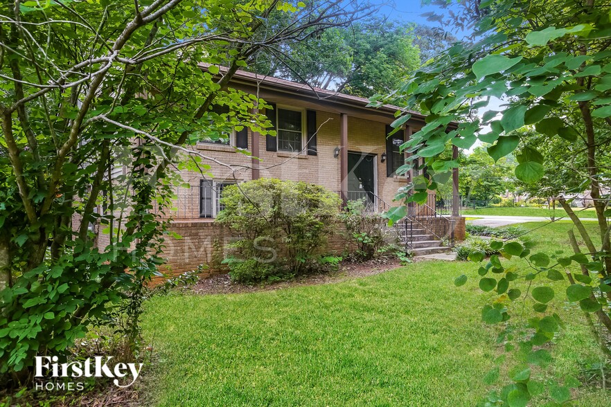 Building Photo - 9208 Thayer Rd