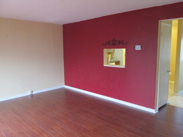 Building Photo - 1659 Colonial Way