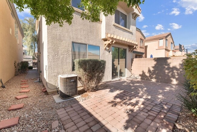 Building Photo - Bright & Open Two-Story Home with Downstairs Bedroom!