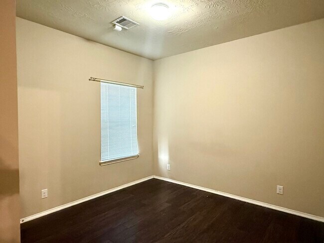 Building Photo - 6707 Enchanted Crest Dr