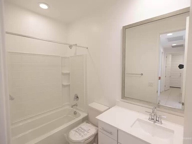 Building Photo - House for Rent in Phoenix