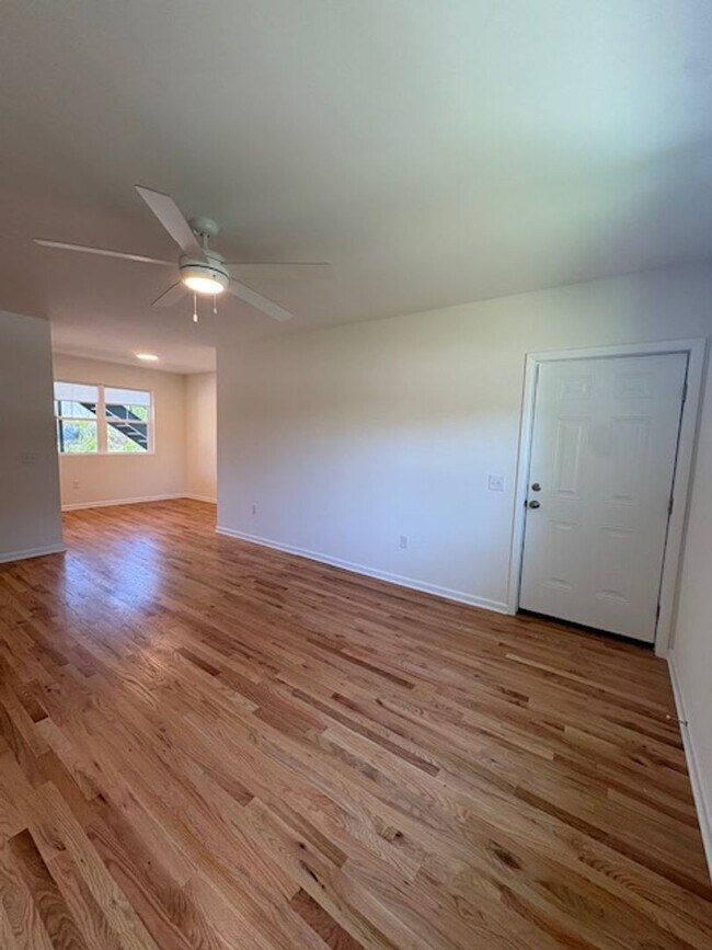 Building Photo - 664 Windermere Blvd