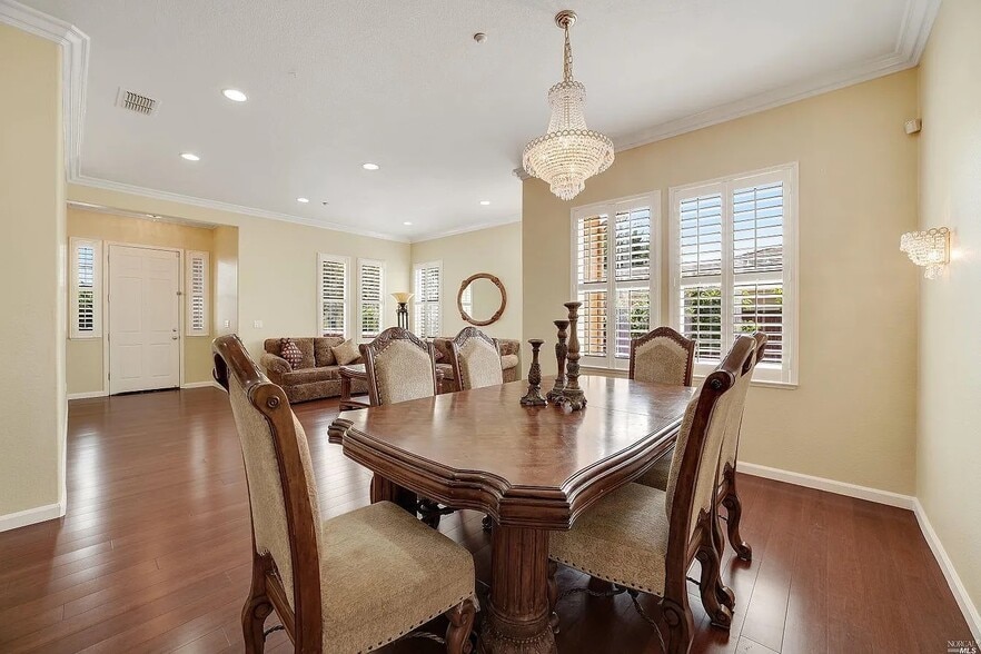 Building Photo - 332 Ring Neck St