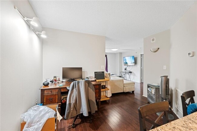 Building Photo - 795 Hammond Dr