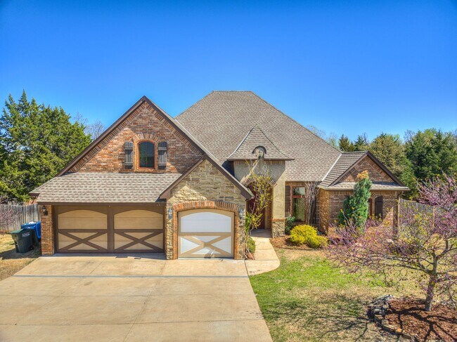 Primary Photo - Luxury Rental Home in Edmond Schools + Com...
