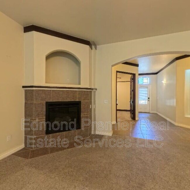 Building Photo - 3024 FireWheel Rd