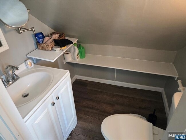 Building Photo - 167 Columbia St