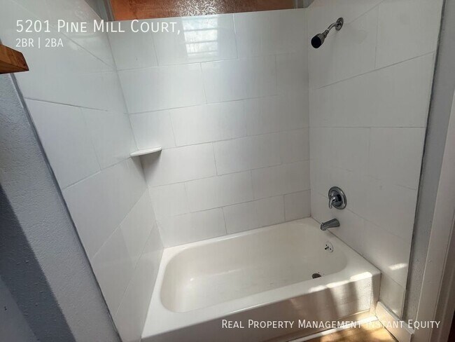Building Photo - 5201 Pine Mill Ct