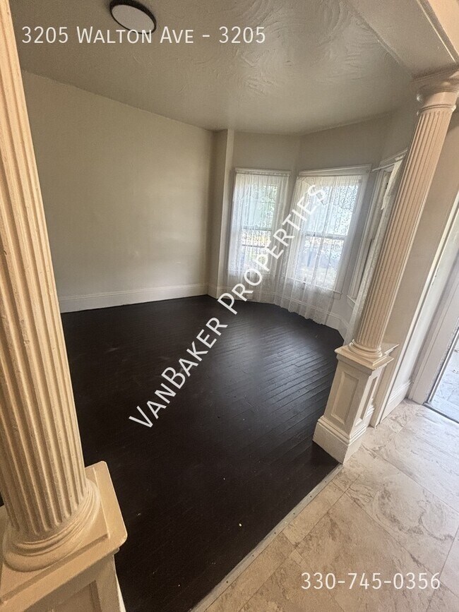 Building Photo - 3205 Walton Ave