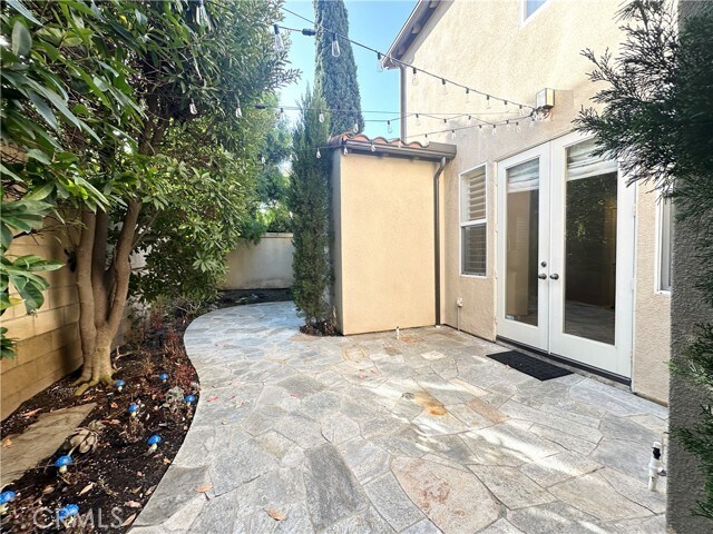 Building Photo - 67 Canal