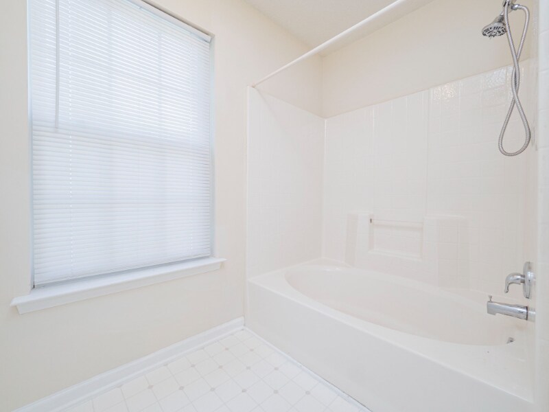 Building Photo - 4712 Silverdene St