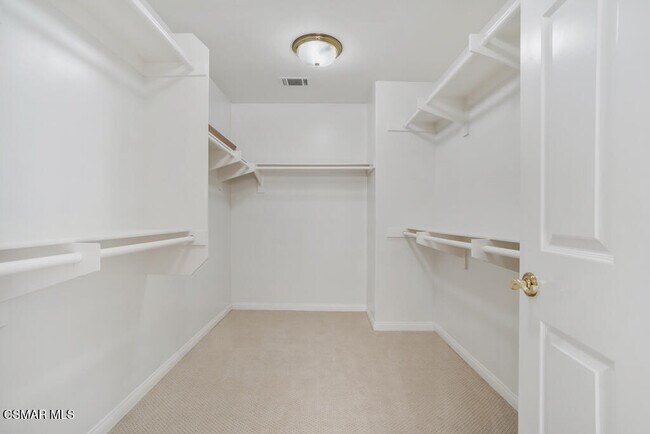 Building Photo - 506 Ravensbury St