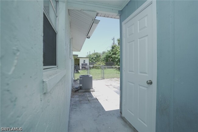 Building Photo - 1193 S Alhambra Cir