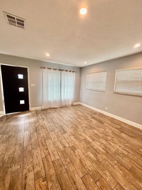 Building Photo - 7622 Cassino Ave