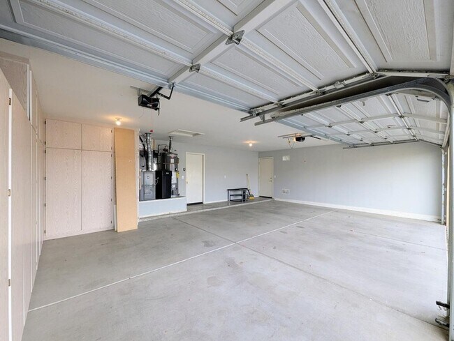 Building Photo - 12417 W Encanto Blvd