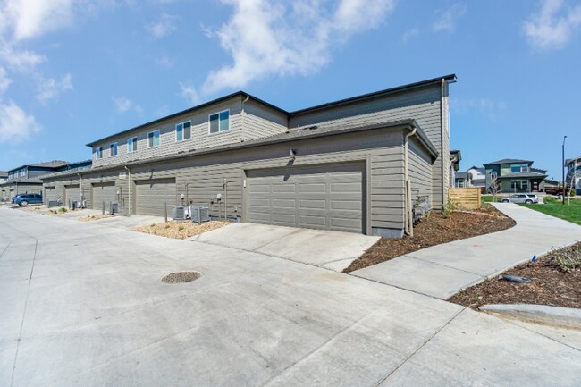 Building Photo - 2614 Thunderstreak Ln