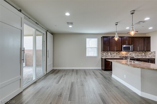 Building Photo - 2130 Emyvale Ct