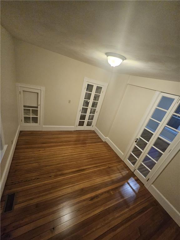 Building Photo - 138 Martin St