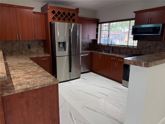 Building Photo - 11602 NW 58th Ave