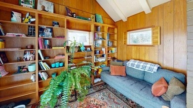 Building Photo - 28 Chelmsford Rd