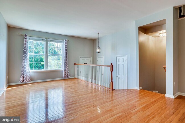 Building Photo - 43103 Forest Edge Square