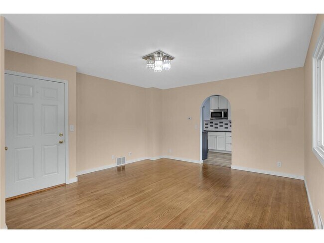 Building Photo - 4949 Jackson St NE