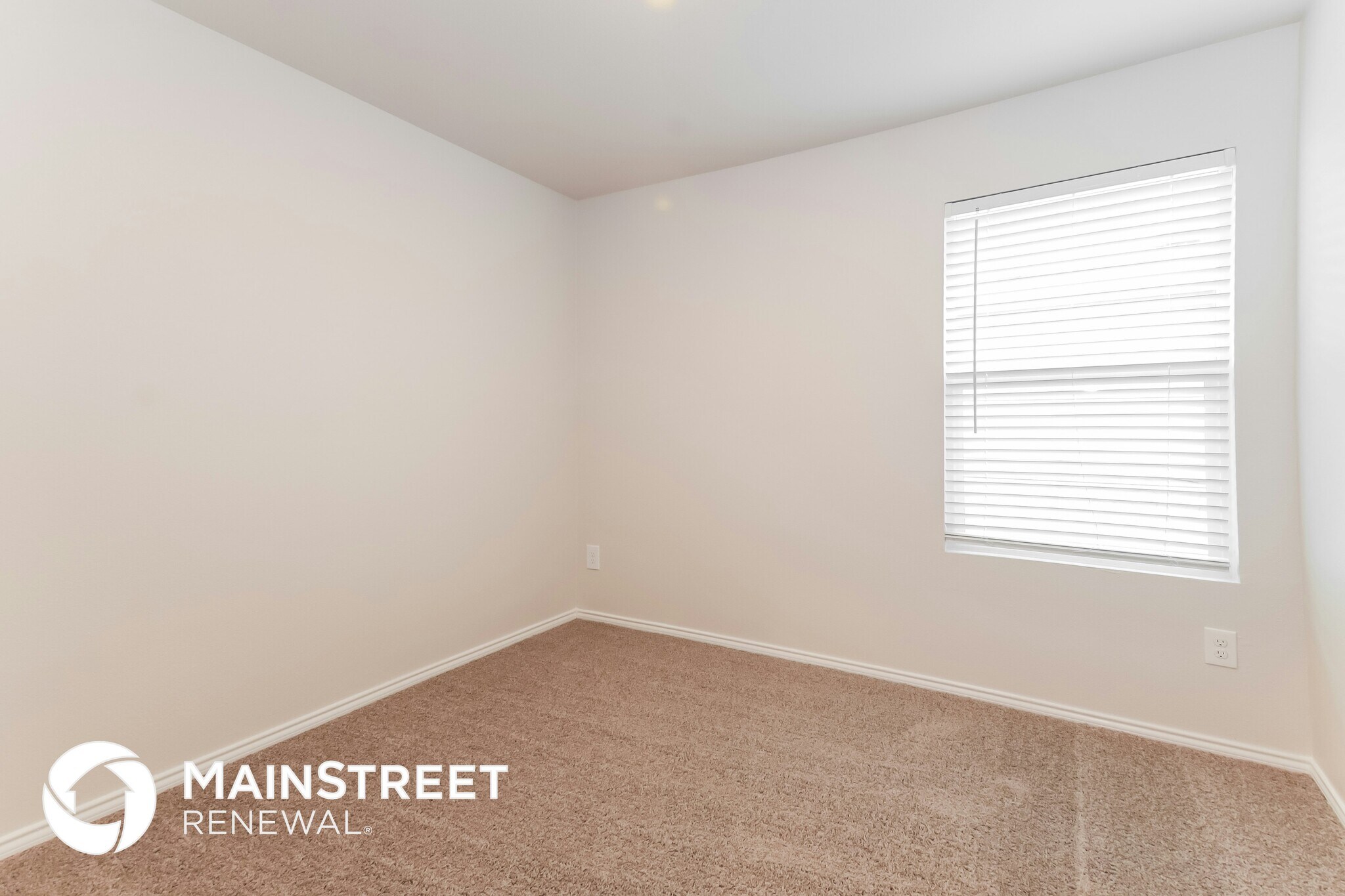 Building Photo - 5213 Longshadow Dr