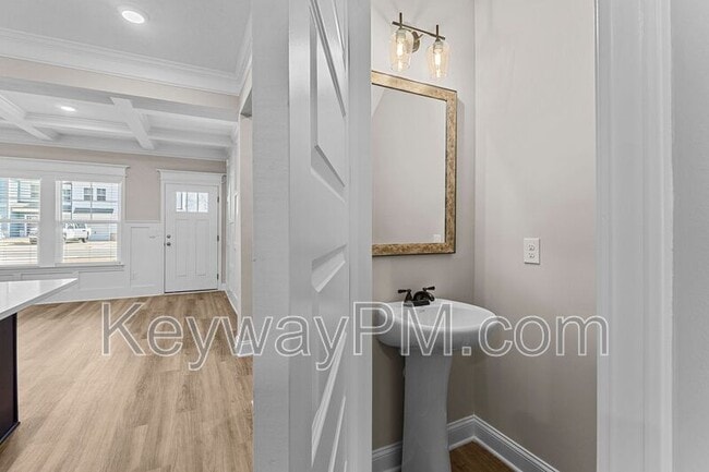 Building Photo - 2051 Denmark Ave SE