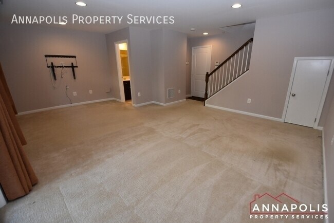 Building Photo - 806 Nancy Lynn Ln
