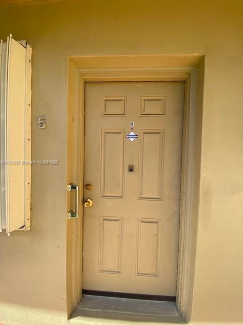 Building Photo - 1350 NE 119th St