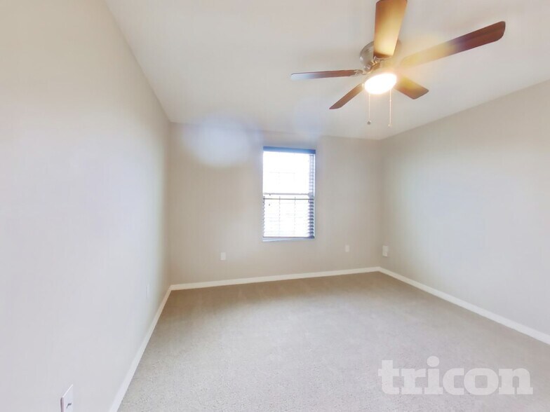 Building Photo - 5095 Brilliance Cir