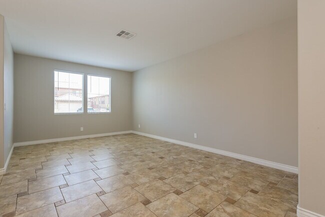 Building Photo - 1217 Grove Park St