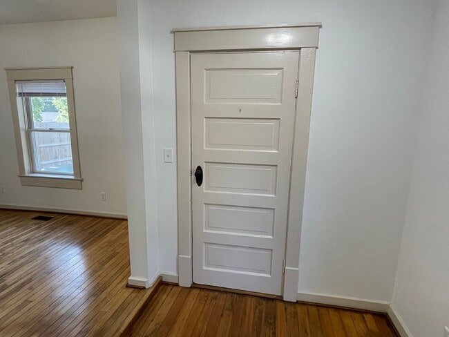 Building Photo - New Appliances + HUGE Fenced Backyard