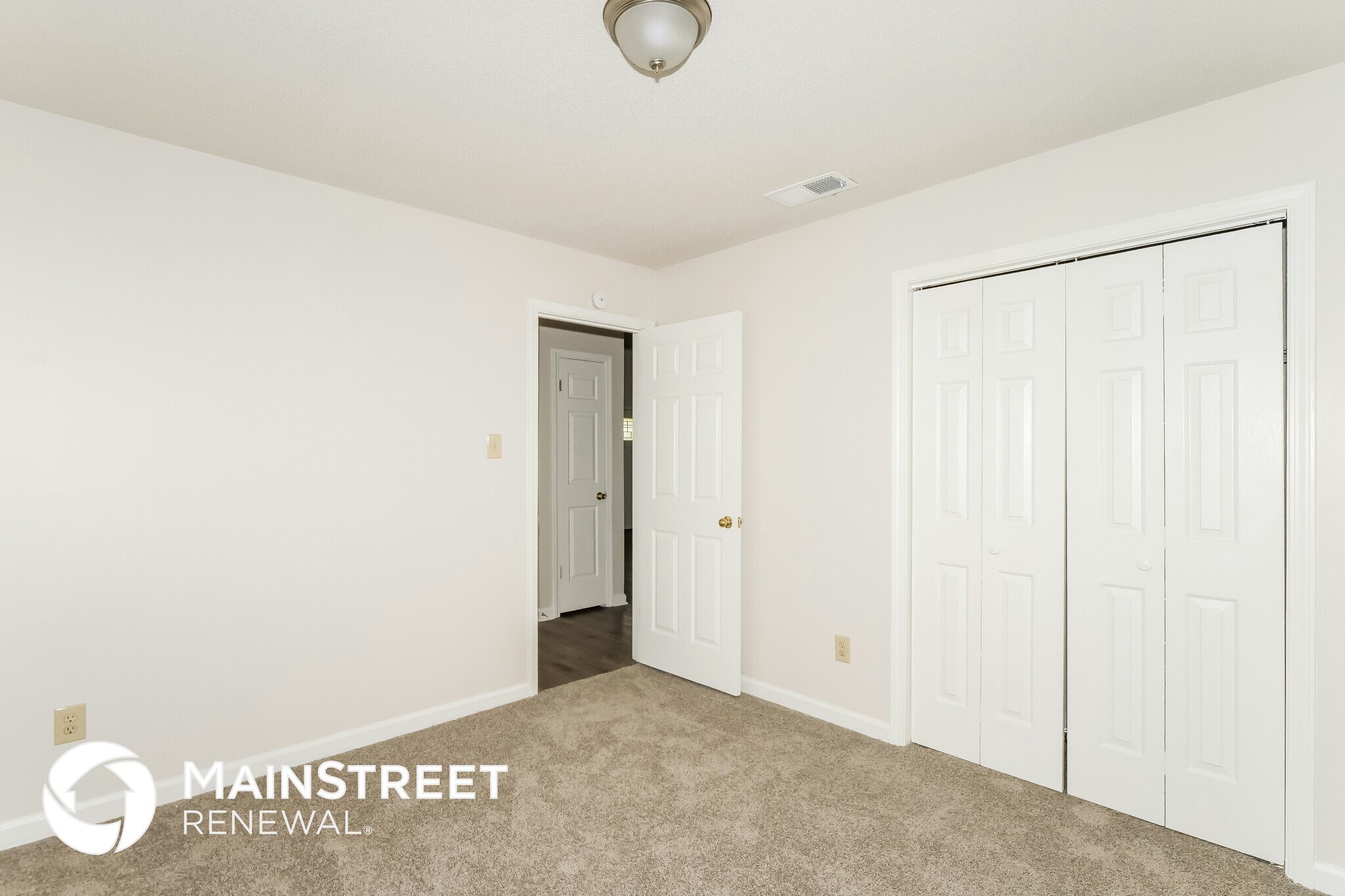 Building Photo - 2813 Arbor Lane Cove