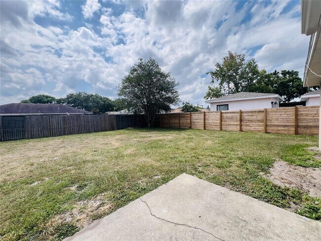 Building Photo - 12914 Ohio Woods Ln