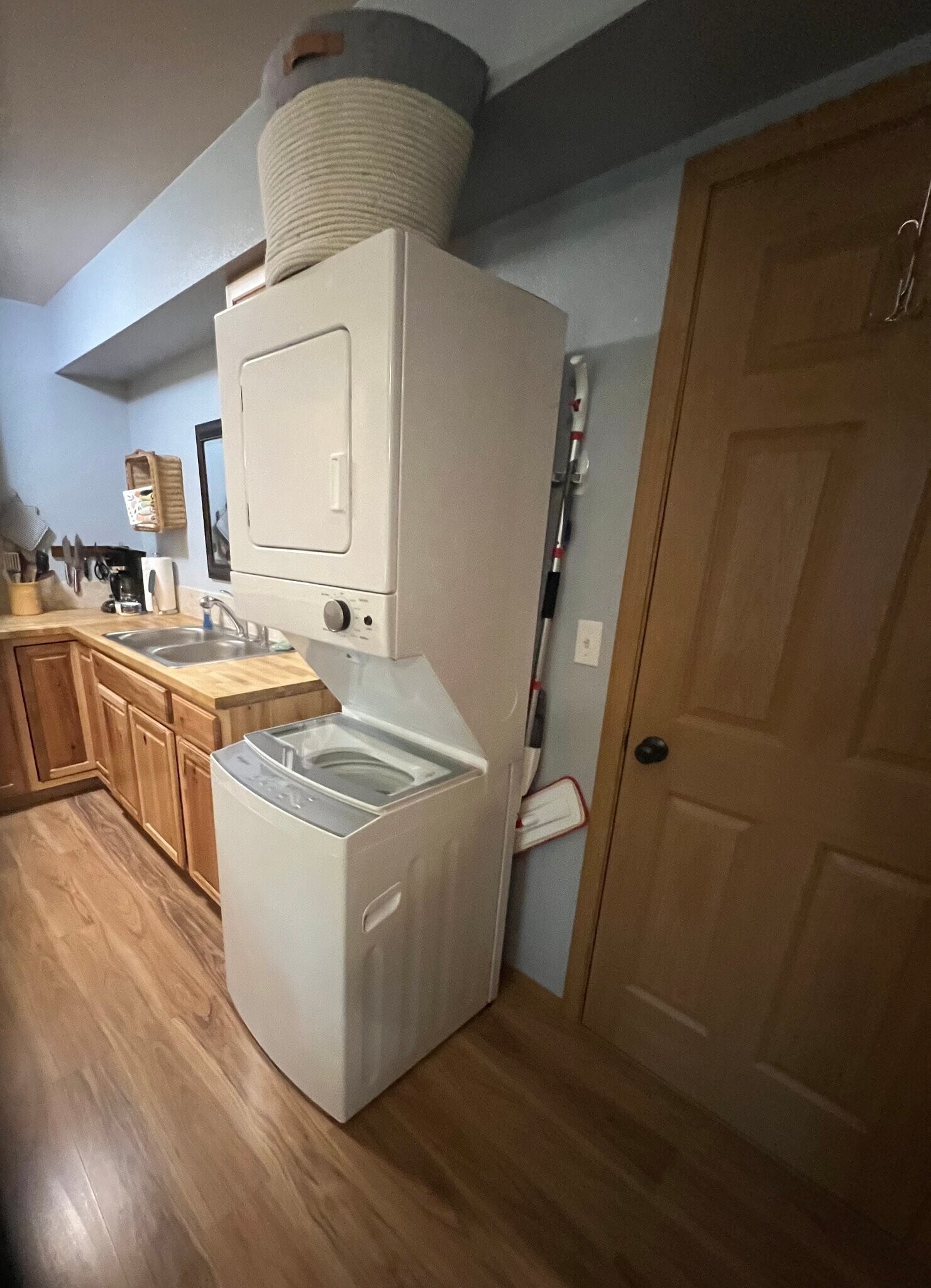 Building Photo - 1345 Brant Cir