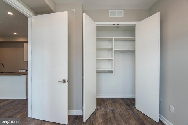 Building Photo - 1340 S 13th St