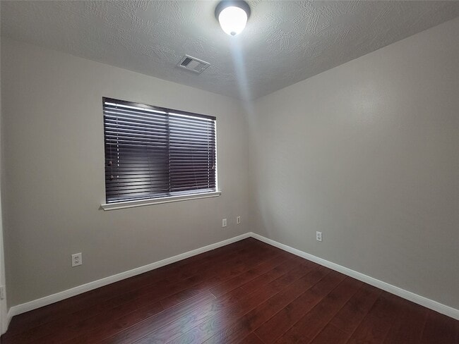 Building Photo - 8935 Windfern Trace Dr