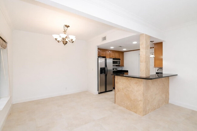 Building Photo - 1524 SE 12th St